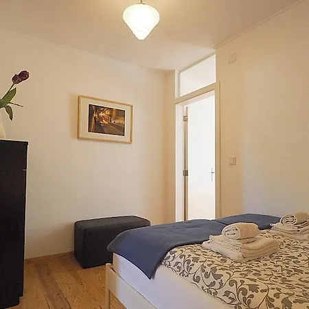 Mosteiro - Altstadt Daire