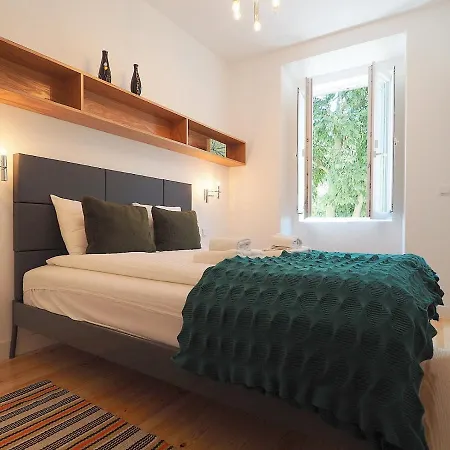 Mosteiro - Altstadt Apartment